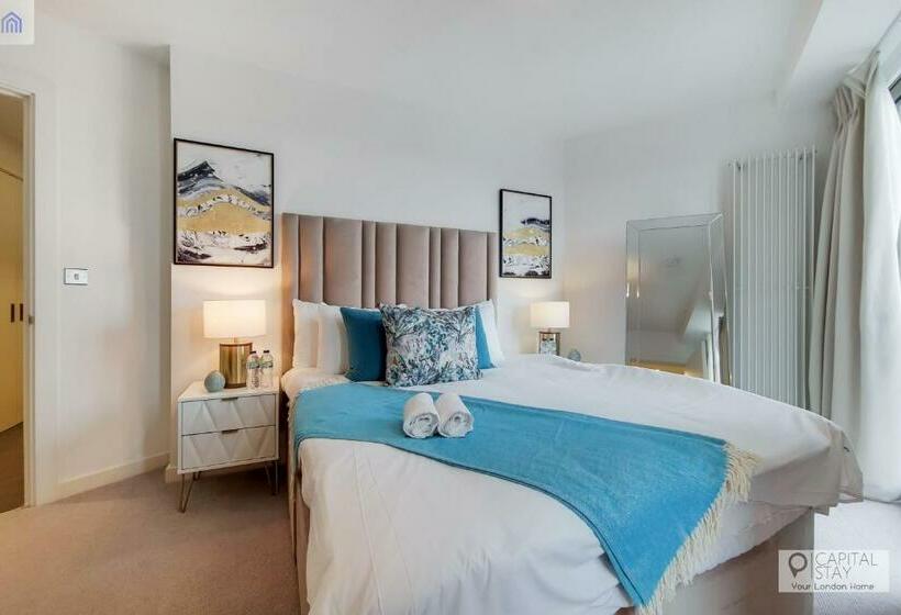 Luxury Three Bed Apartment By London Excel