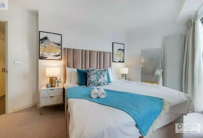 Luxury Three Bed Apartment By London Excel