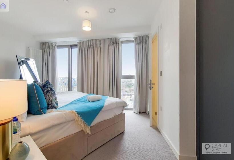 Luxury Three Bed Apartment By London Excel