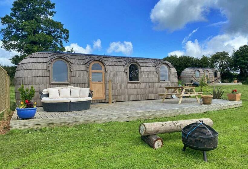 Finest Retreats   The Pasty Cabin