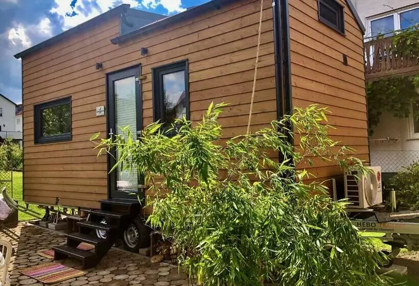 Tiny House Mit Saunafass Und Garten