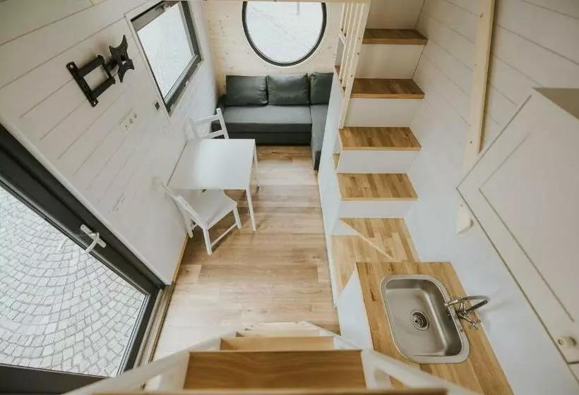 Tiny House Mit Saunafass Und Garten