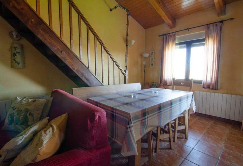 Casa Rural Los Cántaros. Zarapicos