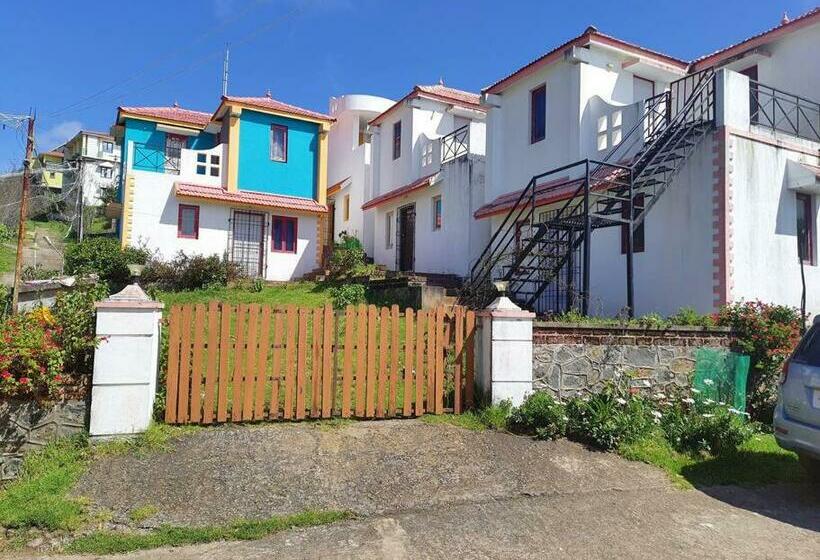 Misty Villa   Kitchen, Free Wifi, Pvt Garden, 3bhk Villa