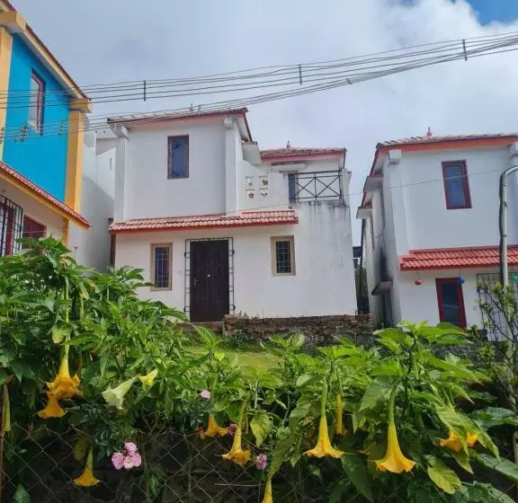 Misty Villa   Kitchen, Free Wifi, Pvt Garden, 3bhk Villa