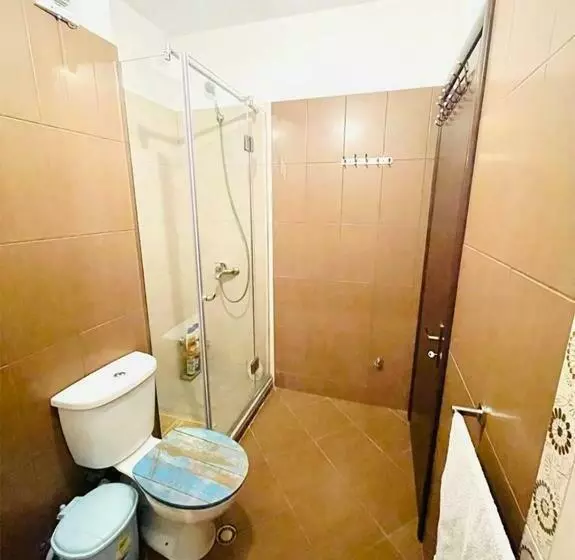 Spacious Holiday Apartment