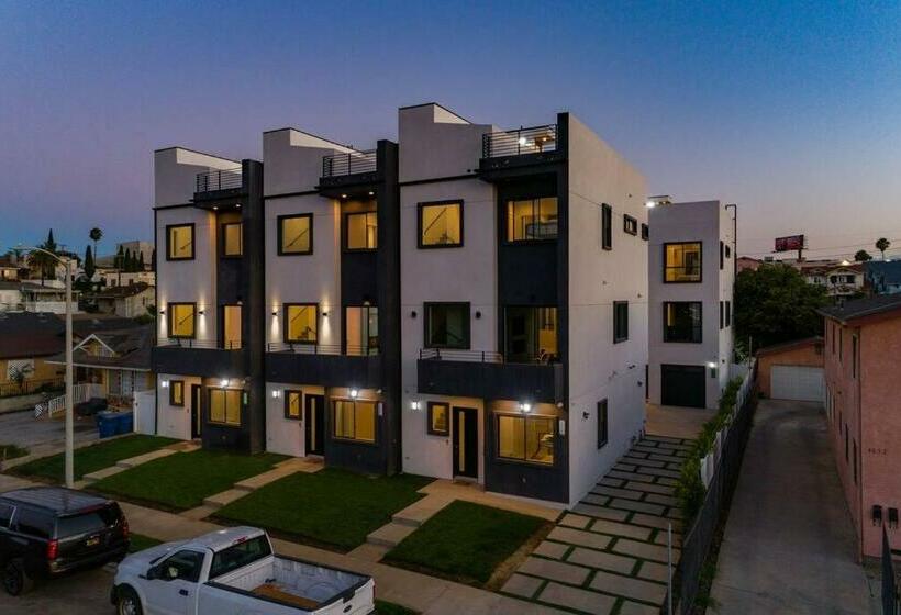 3 Luxury Modern Homes 12 Bedrooms & Rooftop Decks