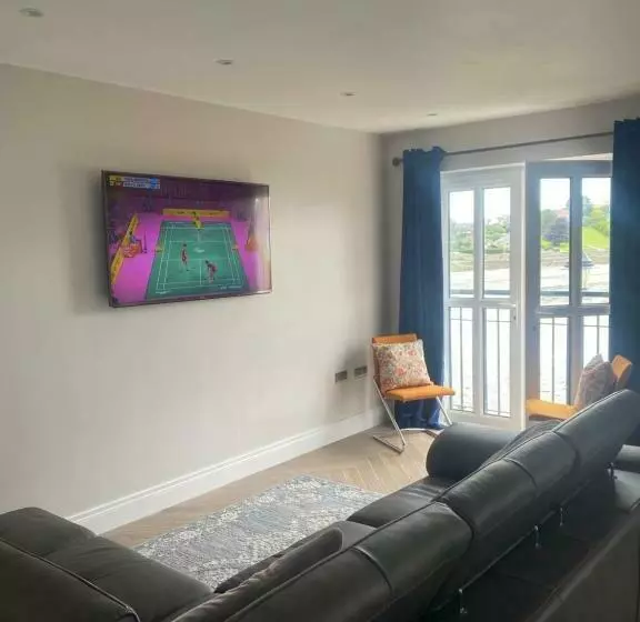 Harbour View Apartment