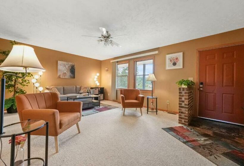 Long Lake Retreat Hot Tub, Pool Table, Firepit