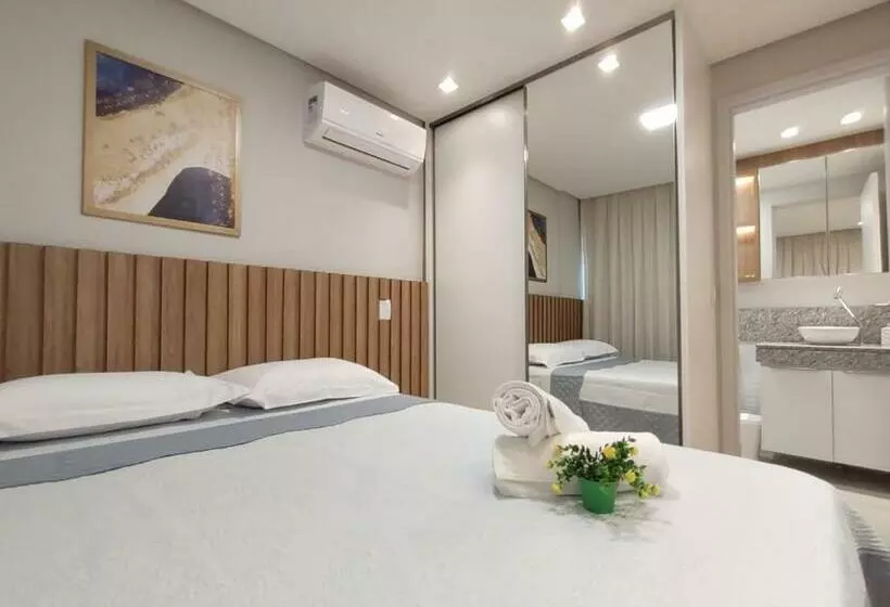 Apto. Beira Mar Alto Padrão   By Trh Home Stay