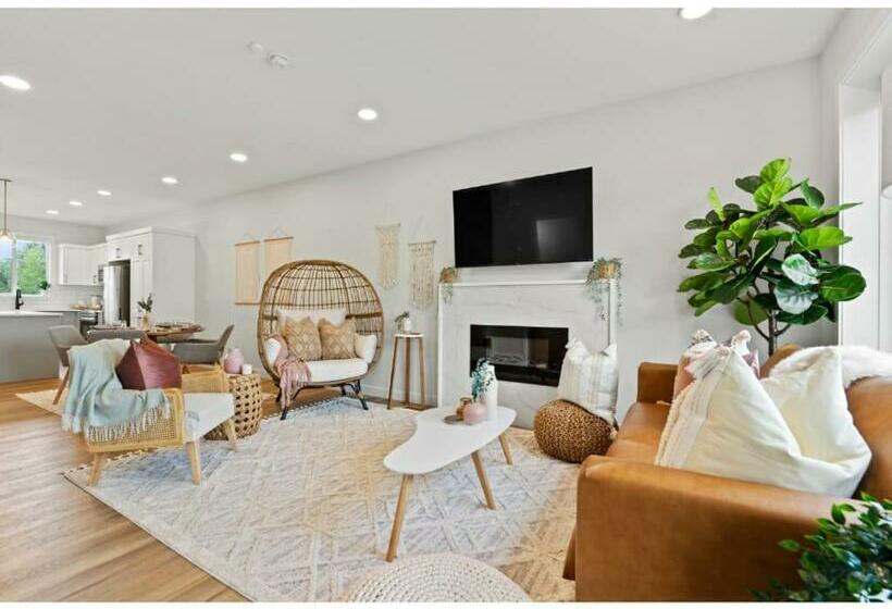 The Promenade I Patio And Bbq I Fire Pit I Sleep 9