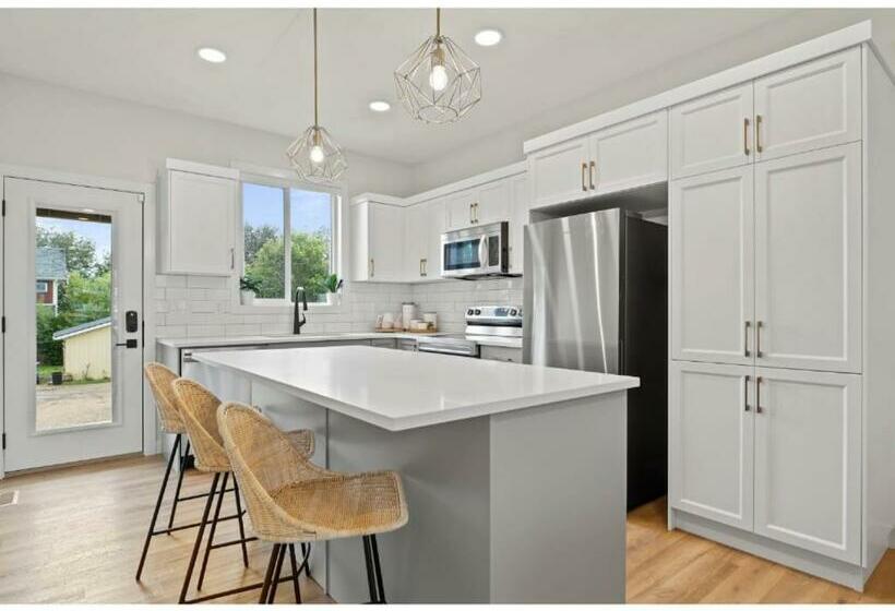 The Promenade I Patio And Bbq I Fire Pit I Sleep 9