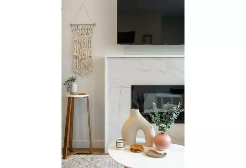 The Promenade I Patio And Bbq I Fire Pit I Sleep 9