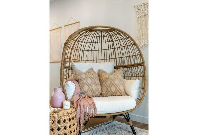 The Promenade I Patio And Bbq I Fire Pit I Sleep 9