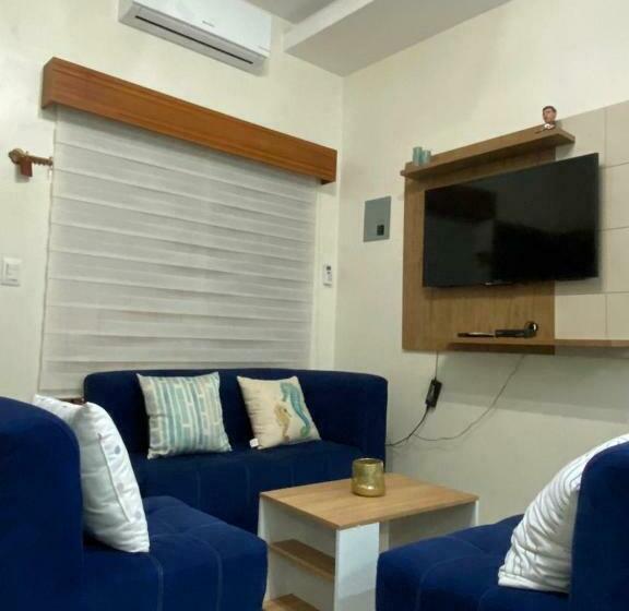 Villa En Salinas Vía Punta Carnero