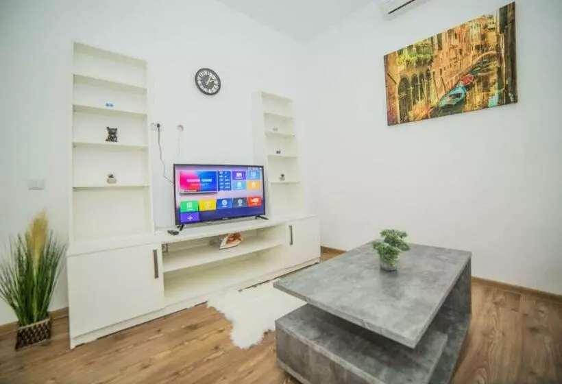 Luxury Lazar Towers Palas Mall Area