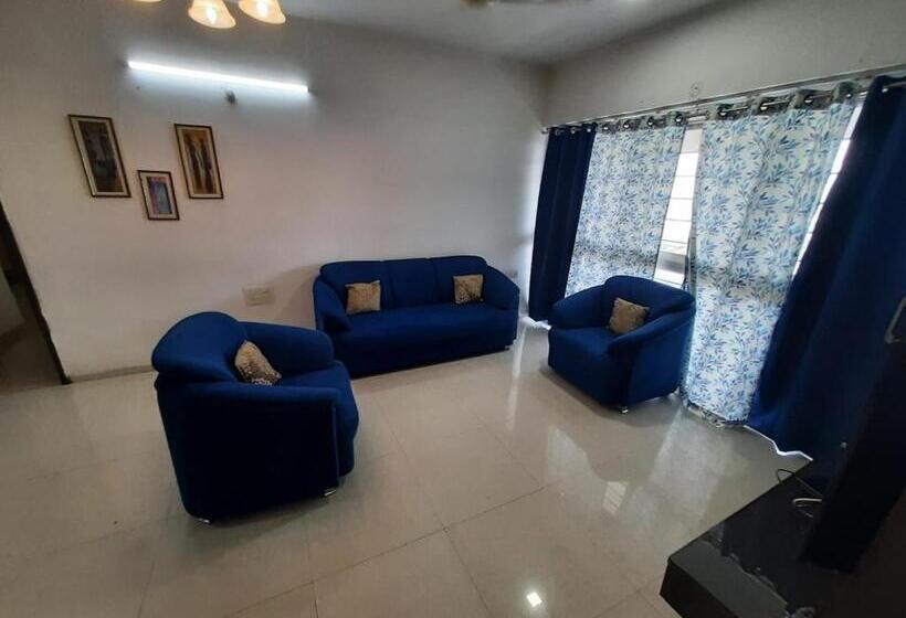 Staeg Skyline View 3bhk 1404