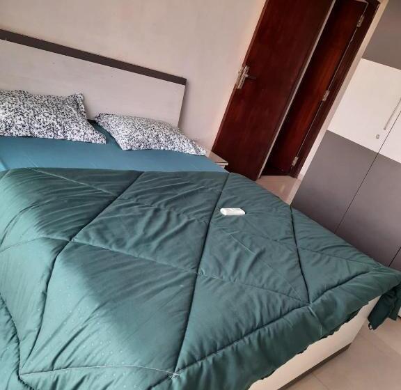 Staeg Skyline View 3bhk 1404