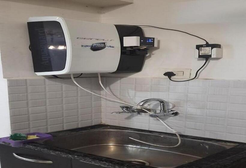 Staeg Skyline View 3bhk 1404