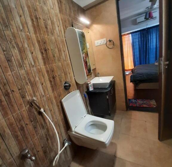 Staeg Skyline View 3bhk 1404