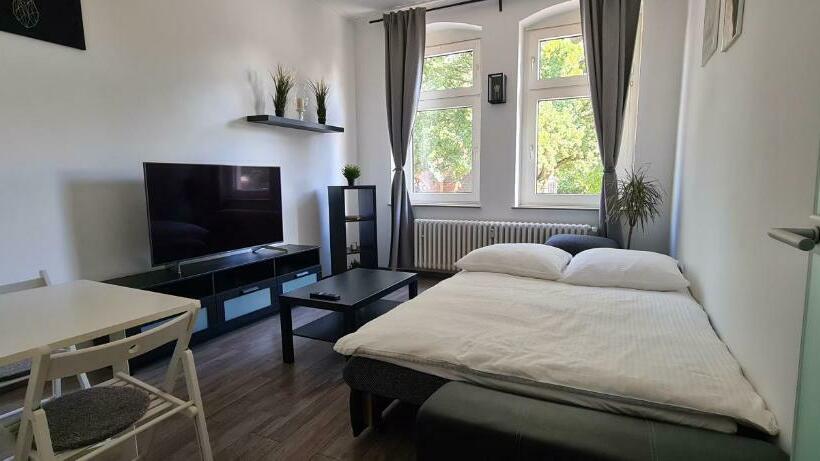 Geli Homes L1 2x Zimmer, 2x Kingsize Bett, 1 Bis 4 Personen, Parkplatz, Tv, Wifi, Top Küche, Kaffe