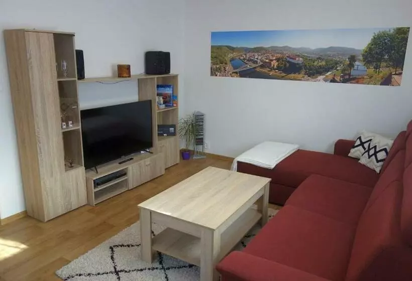 Pod Chlumem   útulný Byt V Blízkosti Centra