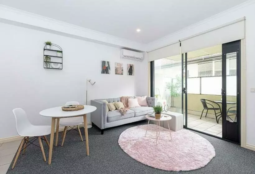 Cozy 1 Bedder In St Kilda With Balcony