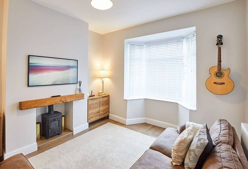 Host & Stay Ings Lane