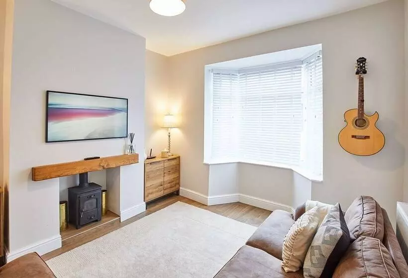 Host & Stay   Ings Lane