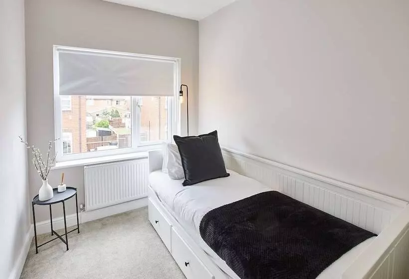 Host & Stay   Ings Lane