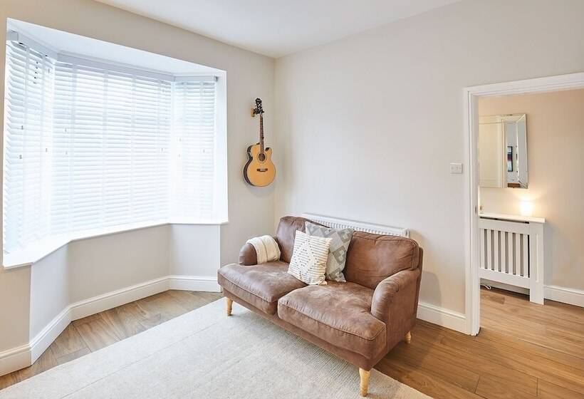 Host & Stay Ings Lane