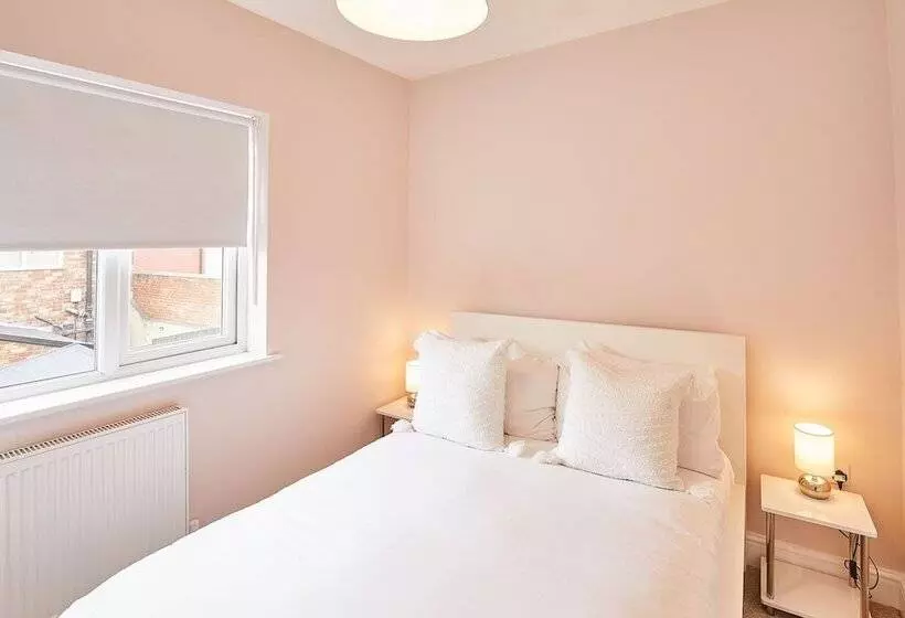 Host & Stay   Ings Lane