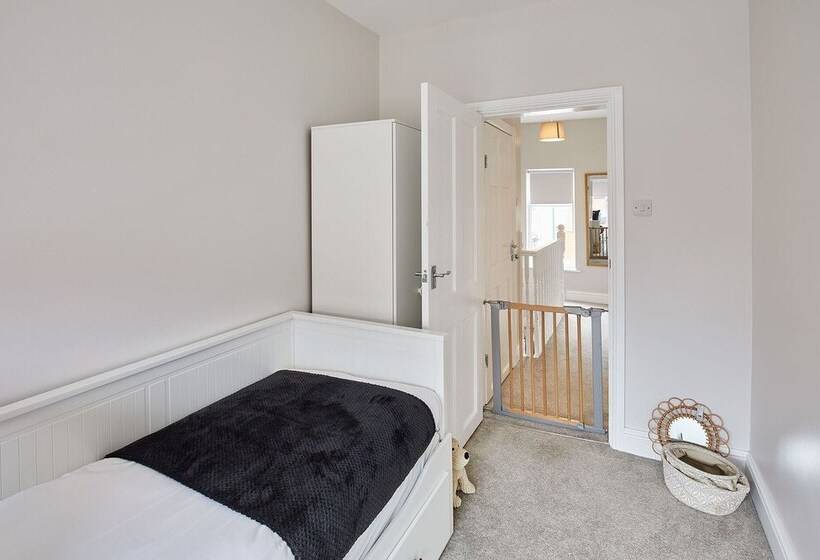 Host & Stay Ings Lane