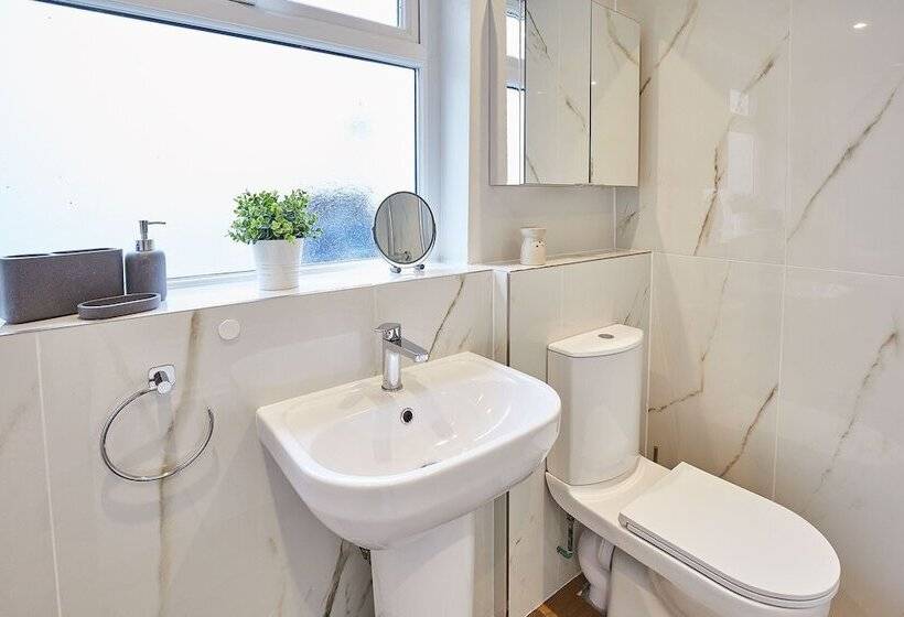 Host & Stay Ings Lane