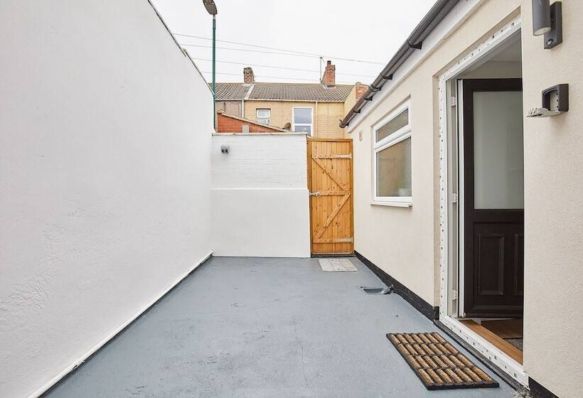 Host & Stay Ings Lane