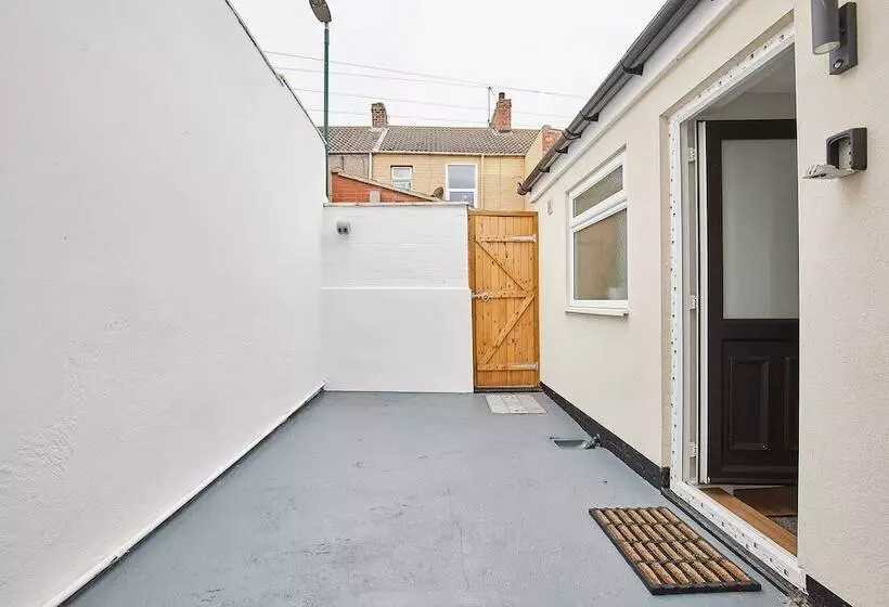 Host & Stay   Ings Lane