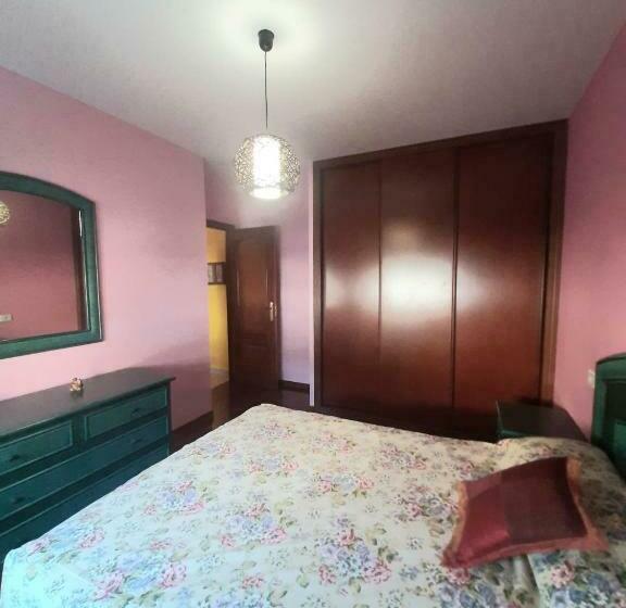 Loyos Playa Grande Miño