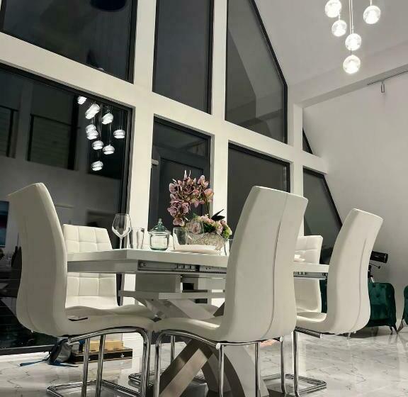 Pine Hill Poiana Marului