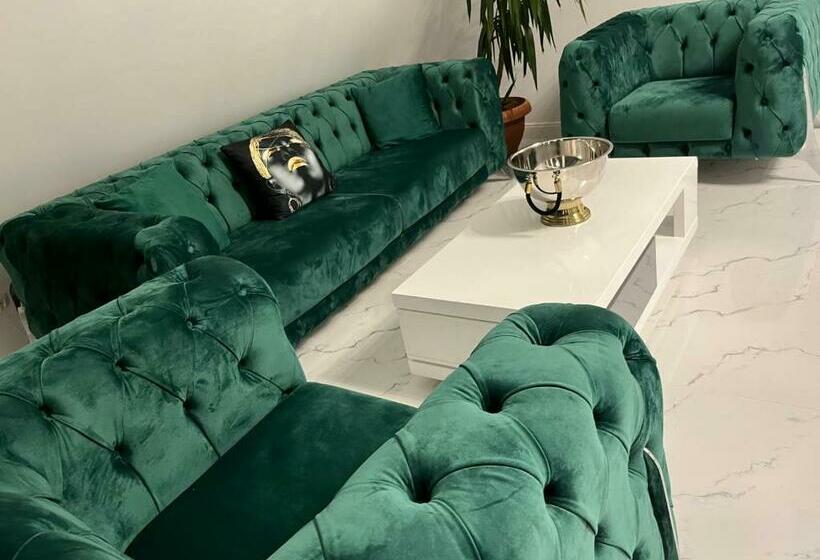 Pine Hill Poiana Marului