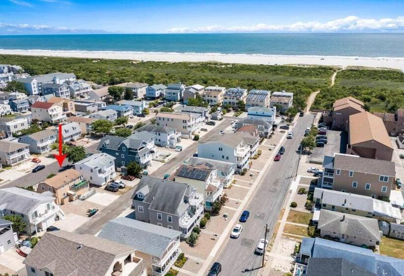 Relax And Enjoy The Beach Beautifully Updated