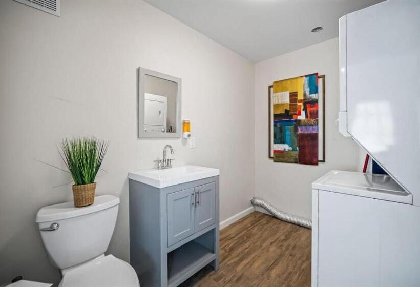 Relax And Enjoy The Beach Beautifully Updated