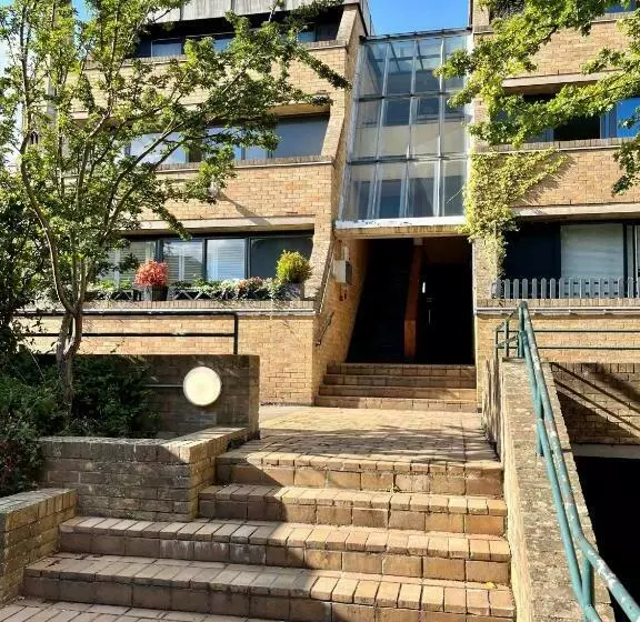 City Center,2 Bedroom Apartment With Parking