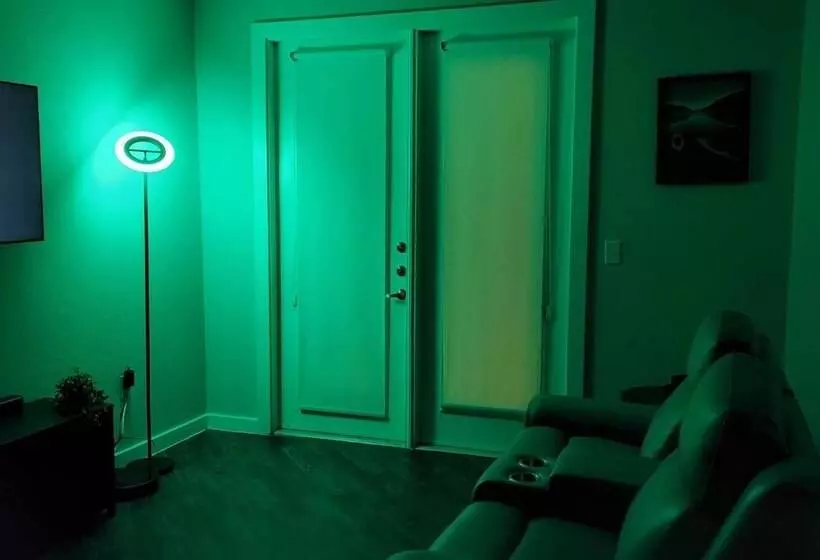 Lovely 1 Bed Apartment In North Austin!!