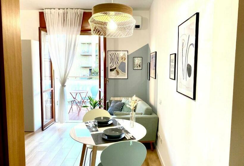 Monolocale Con Terrazzo Alle Porte Di Milano