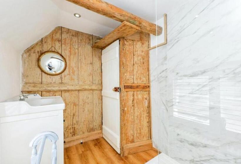 Samuel Pepys Cottage