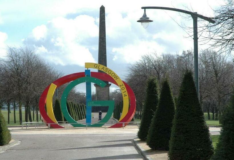 The Nelson Spacious City Property And Free Parking