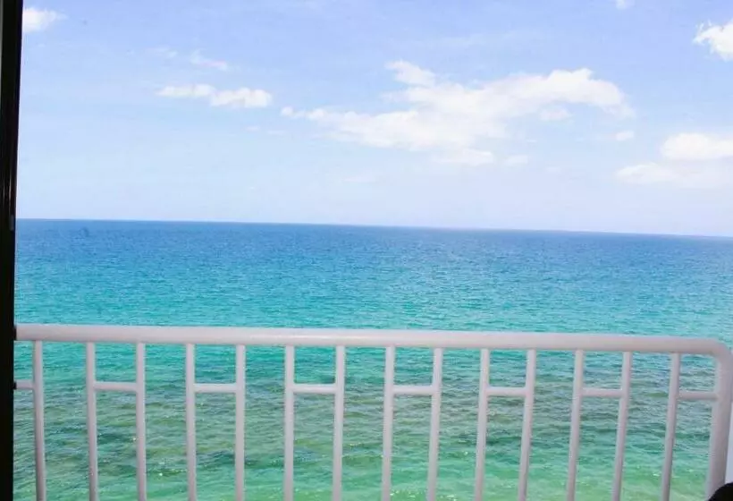 Beachfront 2 Bdr Unit At Victoria Del Mar 4e