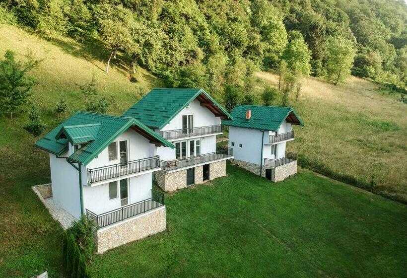 Idyllic River Front Holiday Houses Tišine