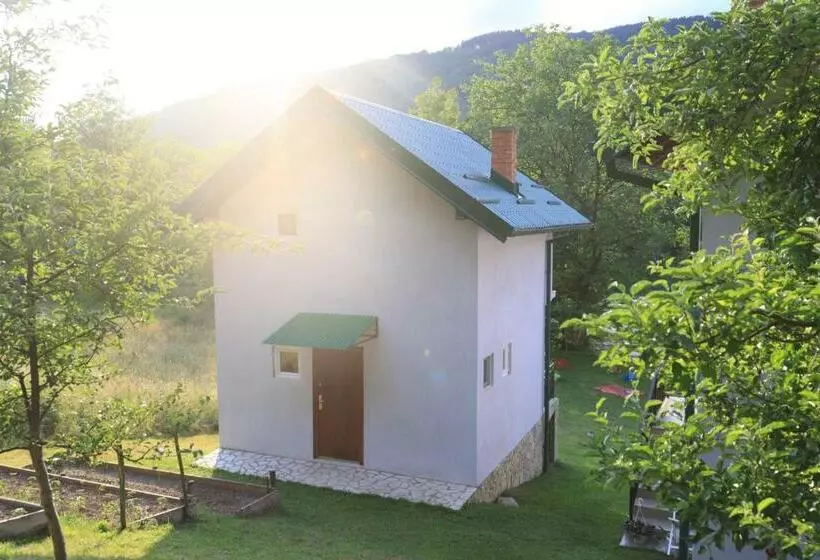 Idyllic River Front Holiday Houses   Tišine