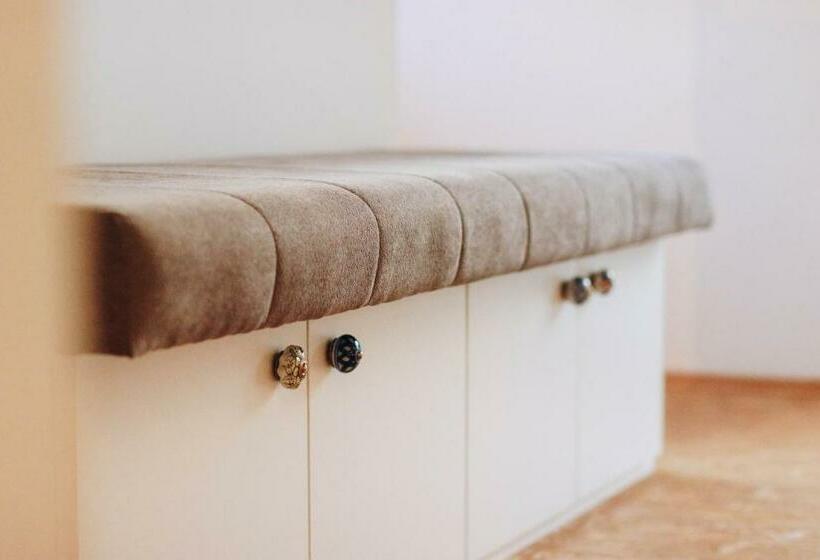 Idyllic River Front Holiday Houses Tišine